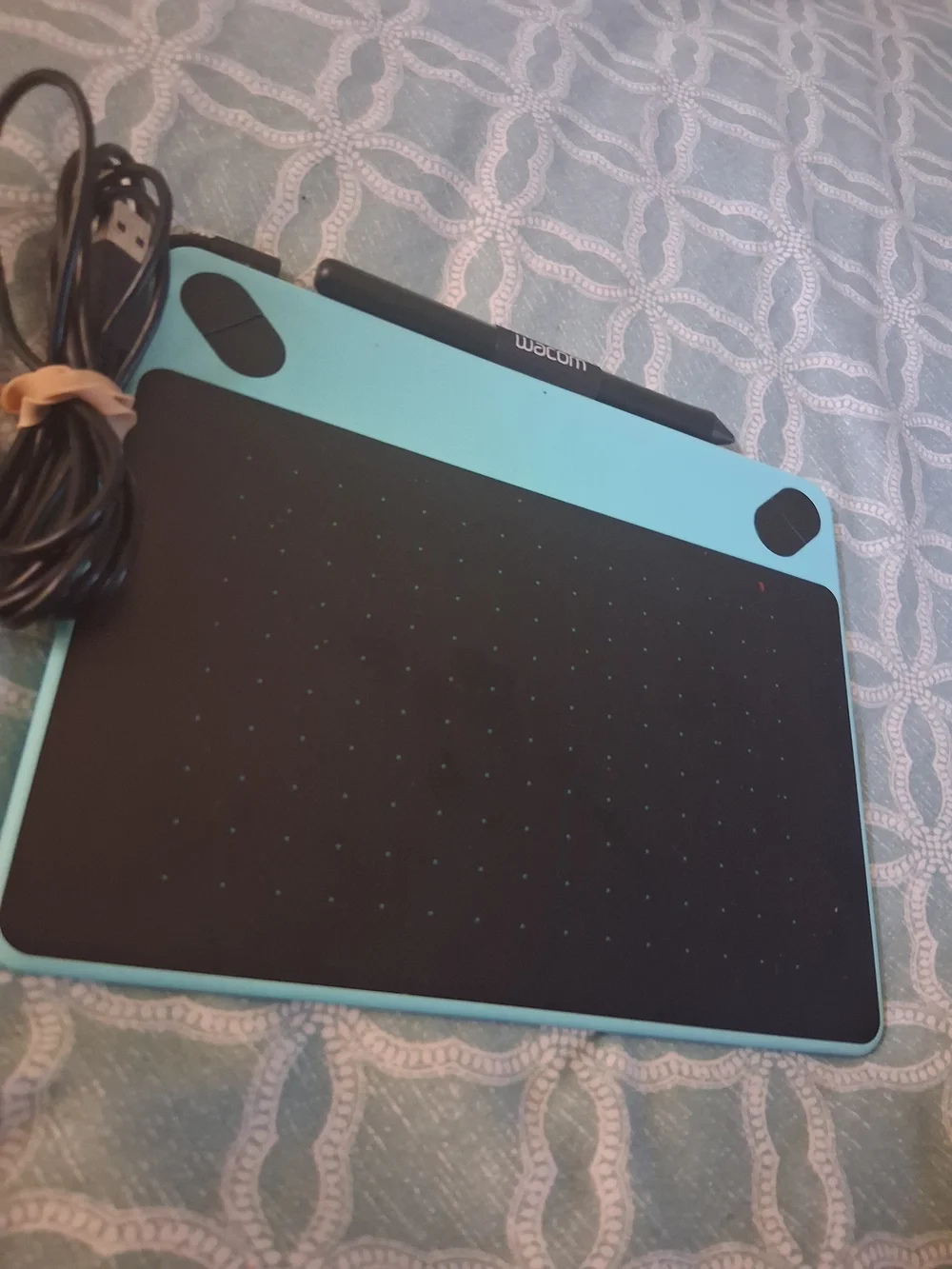 Wacom Intuos Graphics Tablet - Teal